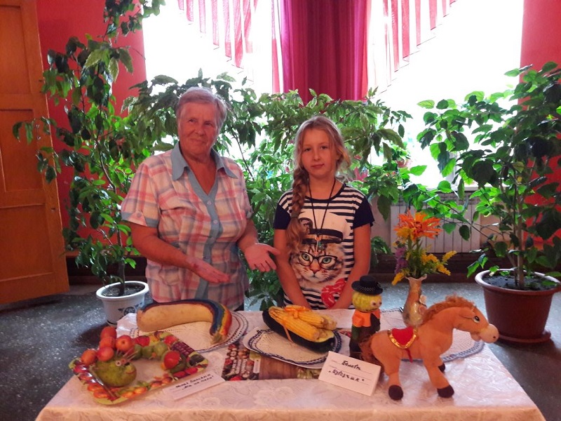 В конце августа в Центре культуры и досуга п. Приамурского состоялась выставка цветов, осенних композиций и садово-огородной продукции